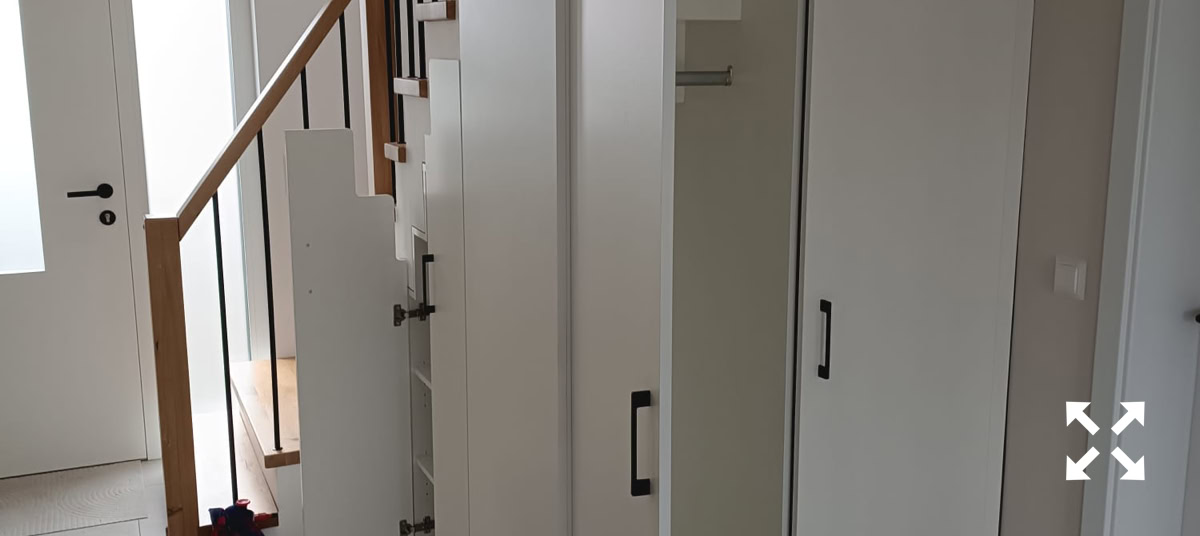 Treppenunterbau im Eigenheim Trebendorf