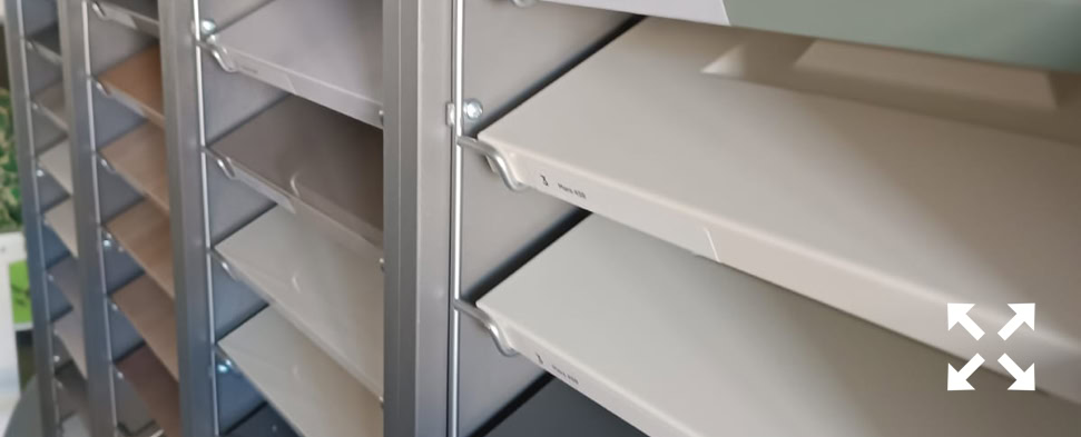 Wir freuen uns, Ihnen unser neues Sortiment an Küchendekoren präsentieren zu dürfen.